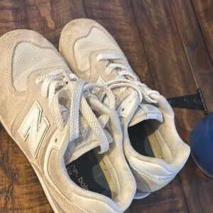 New Balance Kids Sneakers - Cream and White